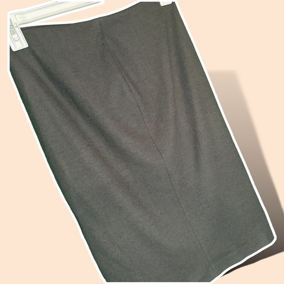 NWT René Lezard 100% Wool Taupe / Gray ‘Latrice’ Twist Front Pencil Skirt EUR 8 - Picture 5 of 7